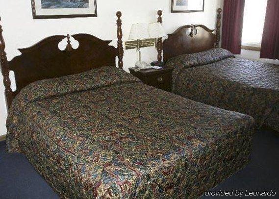 Regency Inn And Suites О-Клэр Номер фото